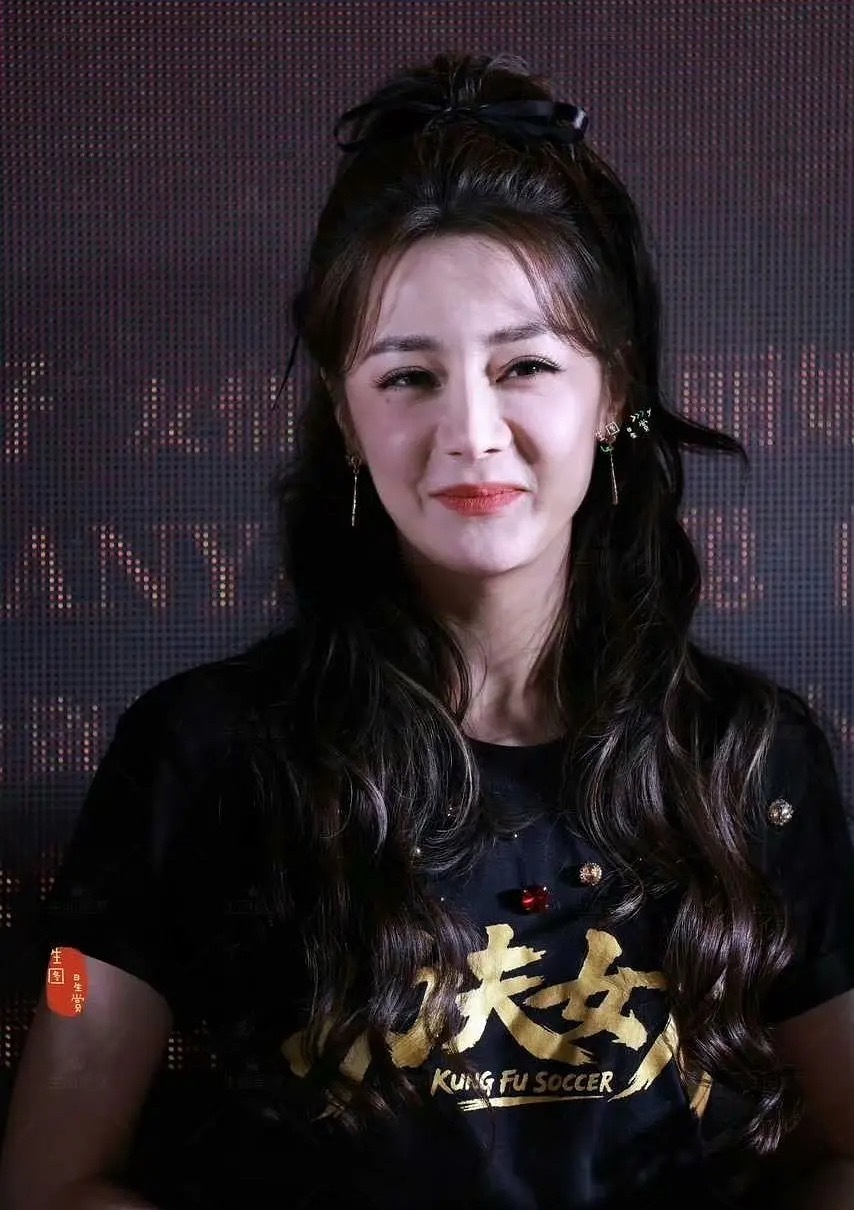 周星驰不再依赖迪丽热巴算长大吗emmm太敢买了…热巴现在生图状态真的好差