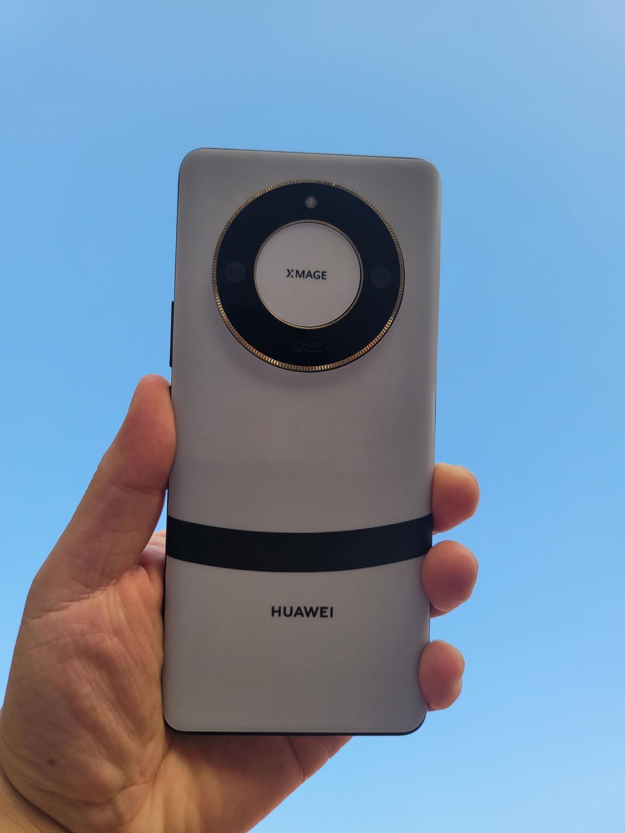 太夸张了吧，华为Mate 60 系列出货量继续上调！
单Pro和Pro+两款机型