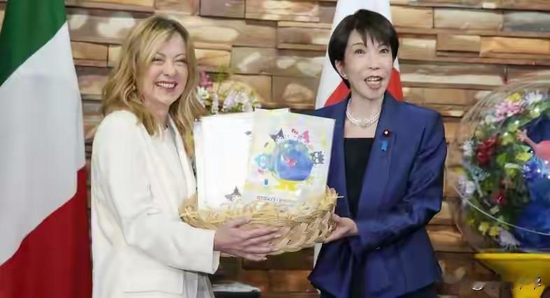 “私事公办”，梅洛尼此访日本的日期恰巧是自己的生日，东道主日本首相高市早苗亲自己
