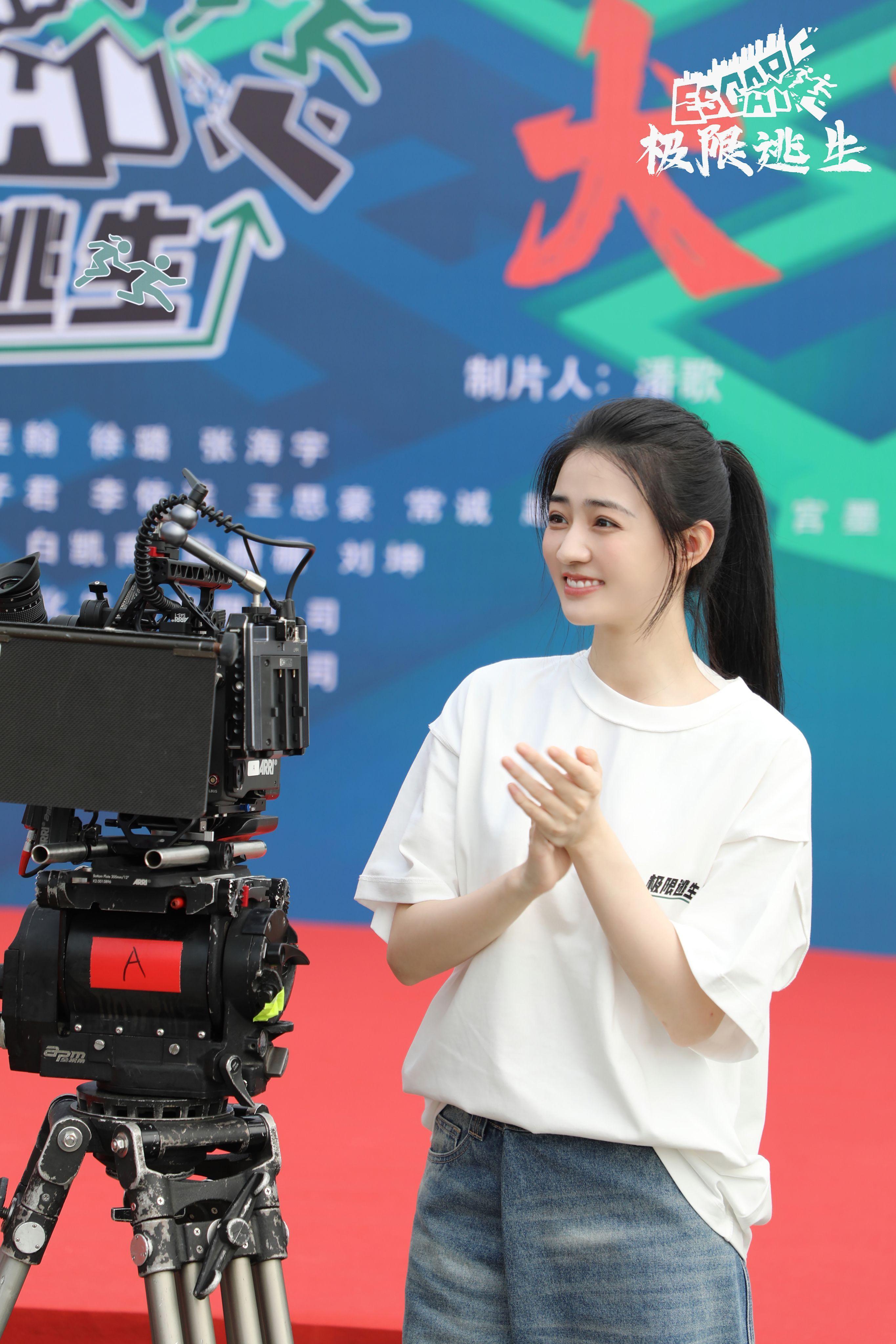 #徐璐[超话]##徐璐影视作品#XL2023年，许久没拍电影的徐璐拍摄了一部灾难