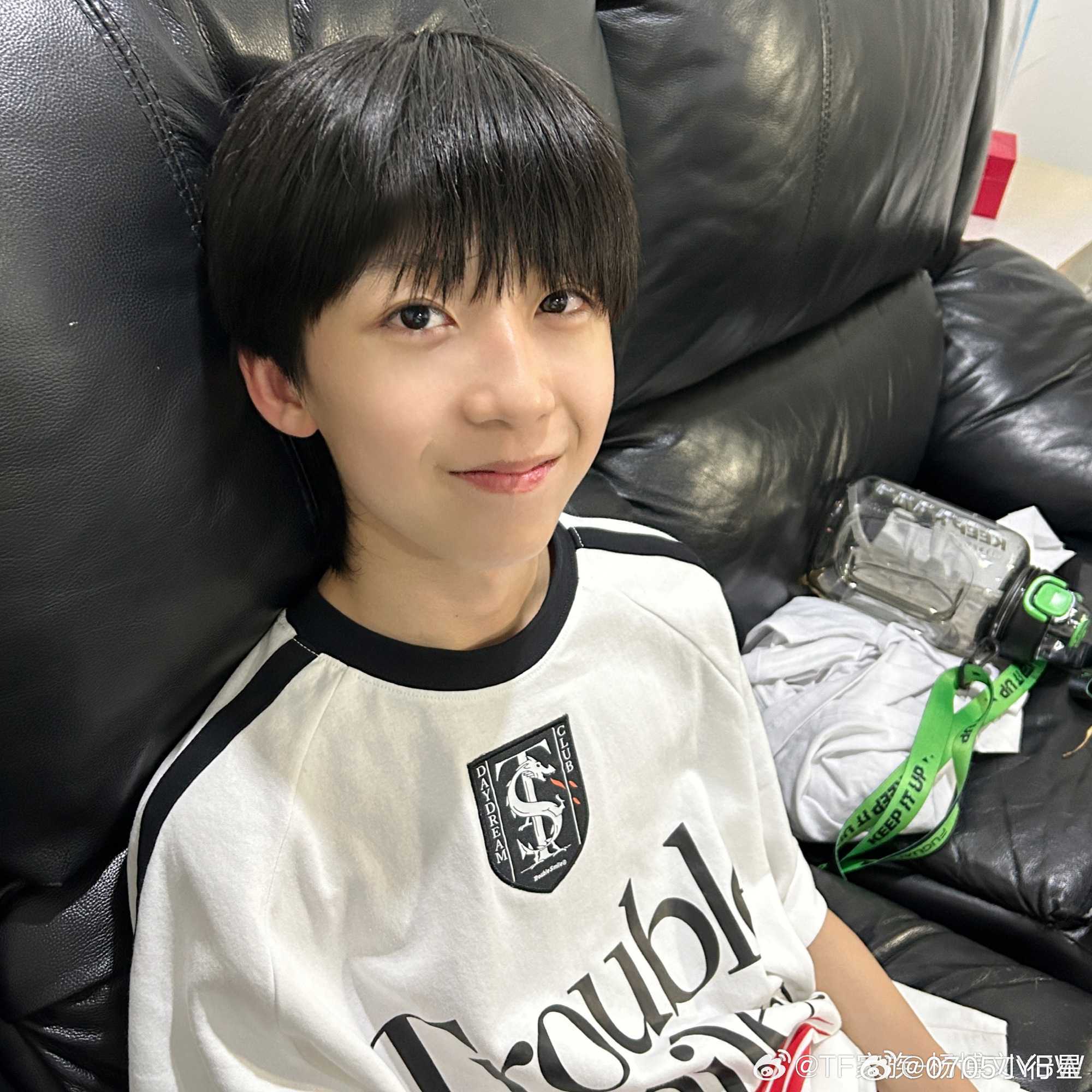 #杨博文YBW[超话]#🐏#杨博文 王牌主舞# 🐏 #杨博文 四代第一主舞#