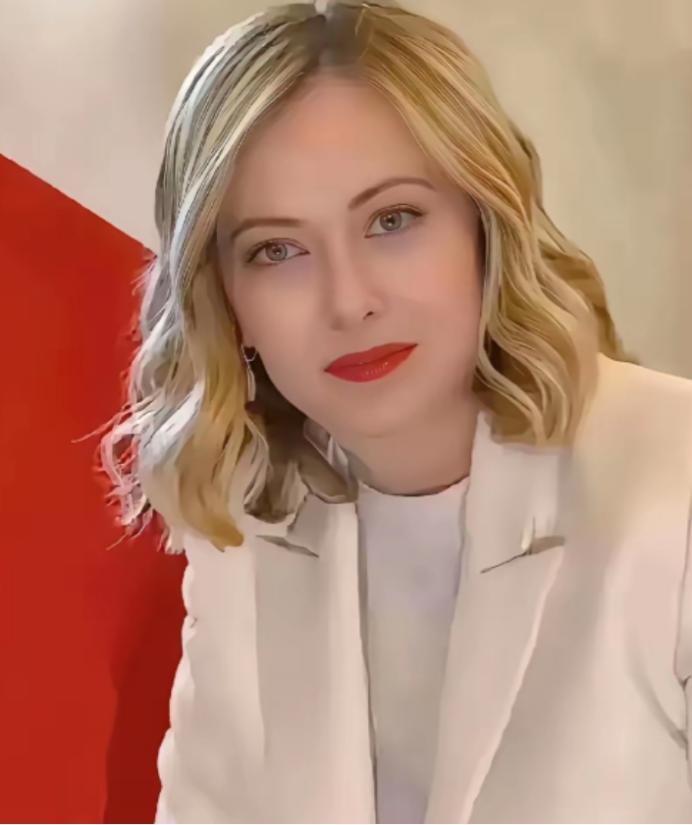 意大利总理梅洛尼这次是真的急眼了，直接在盟友面前撂下狠话：“哪怕欧盟组建多国部队