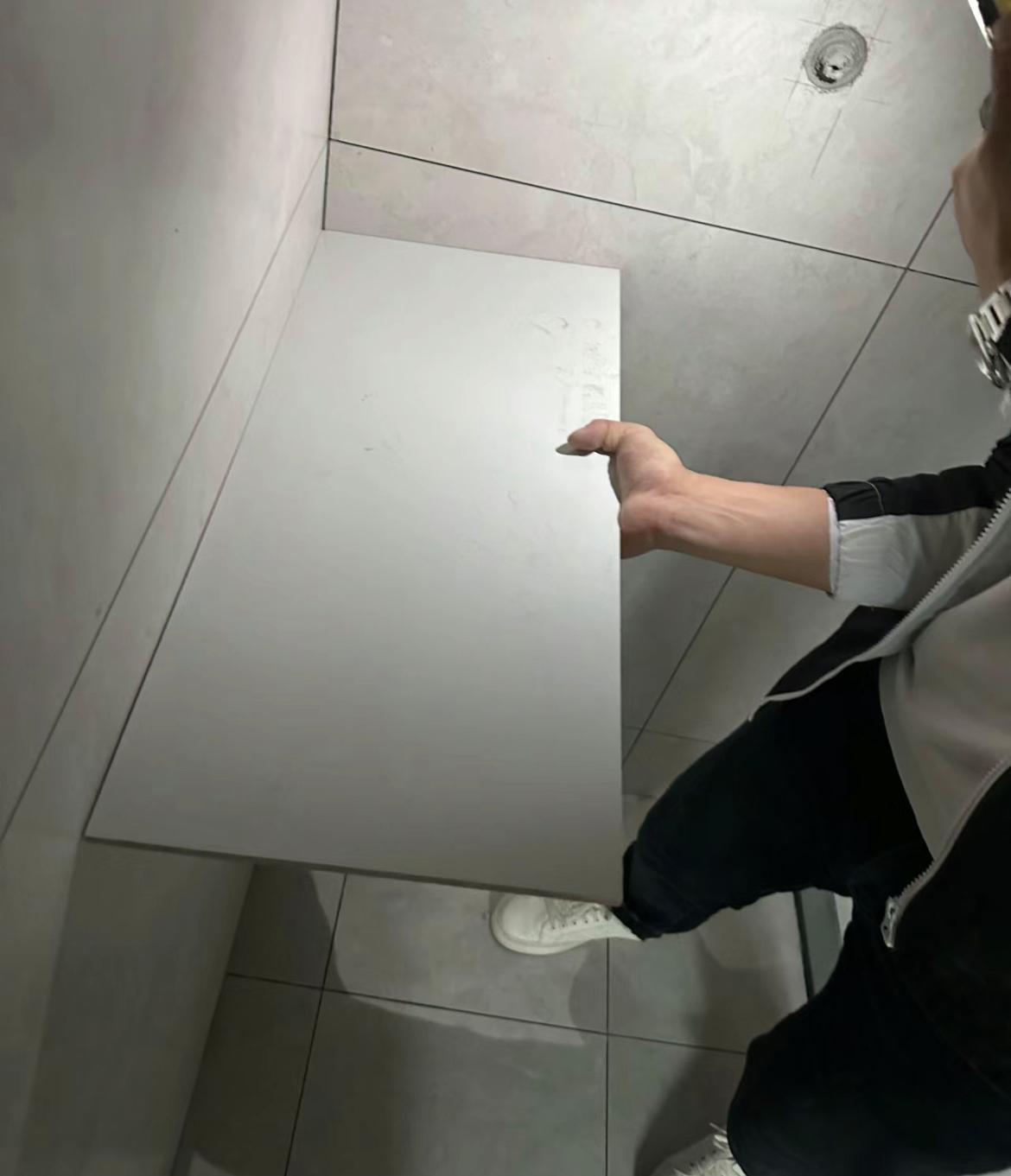 血泪警告！瓷砖验收不盯紧这9处，入住后哭都来不及，坑钱又糟心！
1、空鼓检查别偷