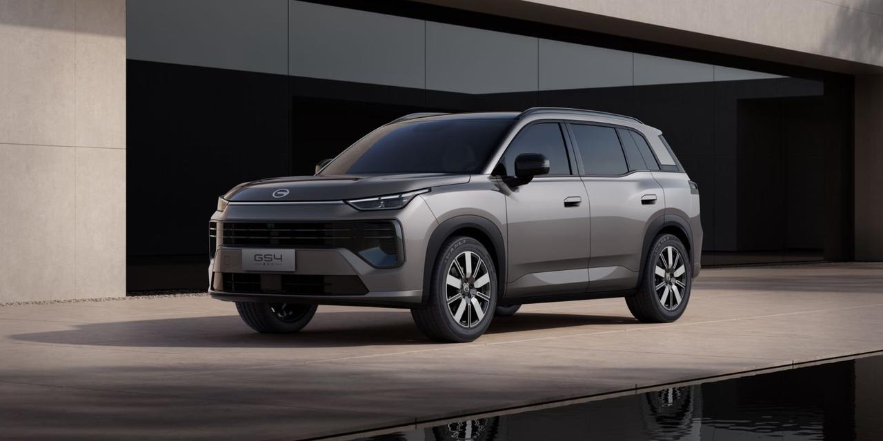 说实话，普通家庭选家用SUV，根本不花里胡哨的噱头。
大家的核心需求就4个：好开