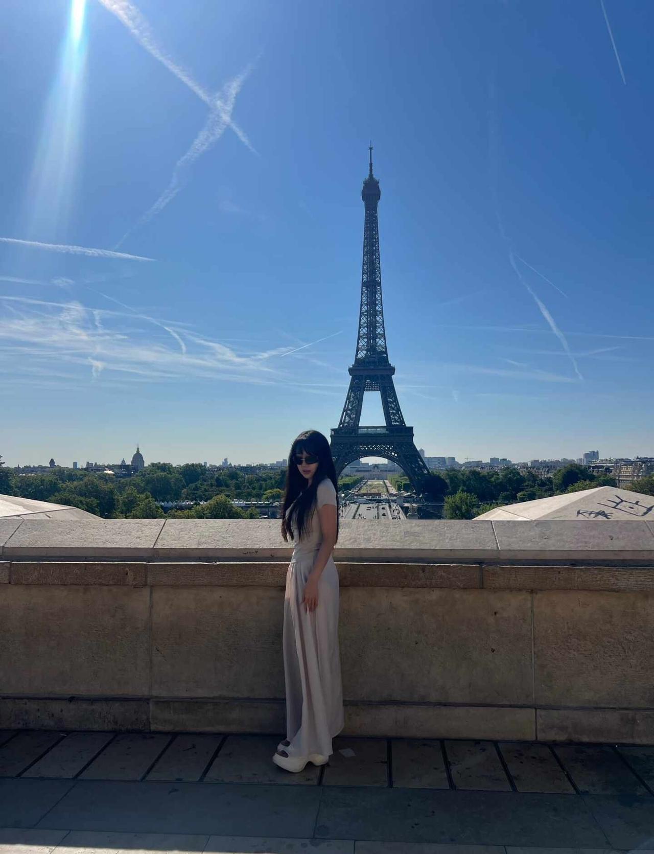 📍Paris｜把巴黎装进这个夏天 🇫🇷
巴黎的夏天好像自带电影滤镜 🎞️