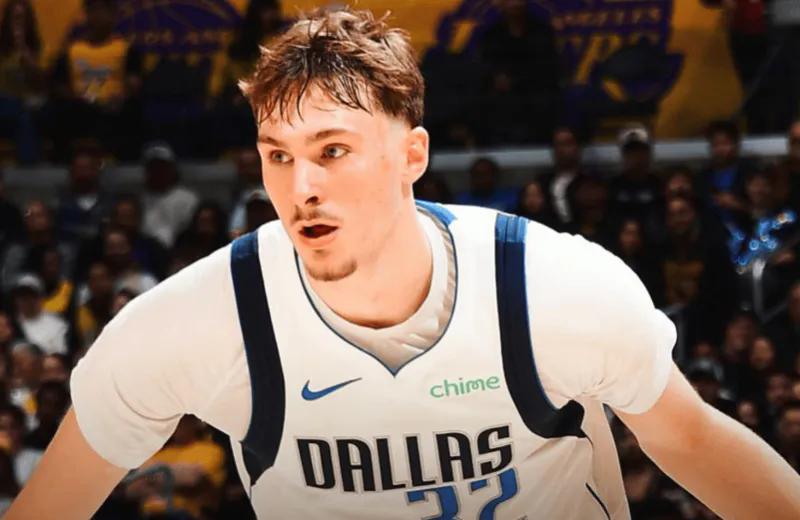 今天，NBA三位空砍群群主。
第一位骑士米切尔，42分3篮板3助攻1抢断，123