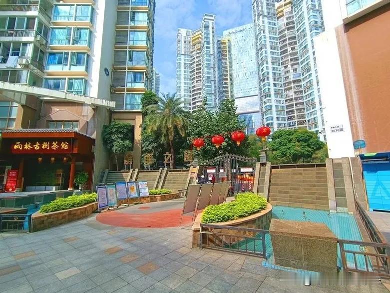 滨海之窗跌到6.2万……

滨海之窗位于南山后海，小区对面是海岸城购物中心，距离