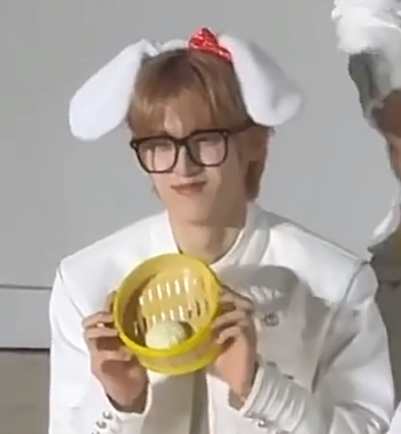 他这么萌是想干啥 