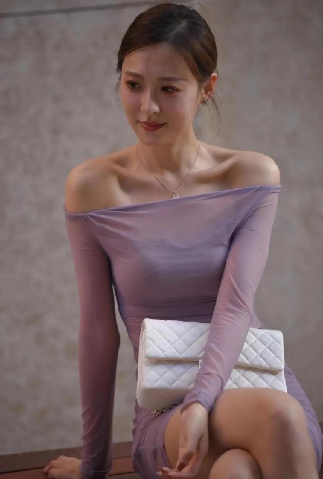 熟悉她的现在已经不小了！ 