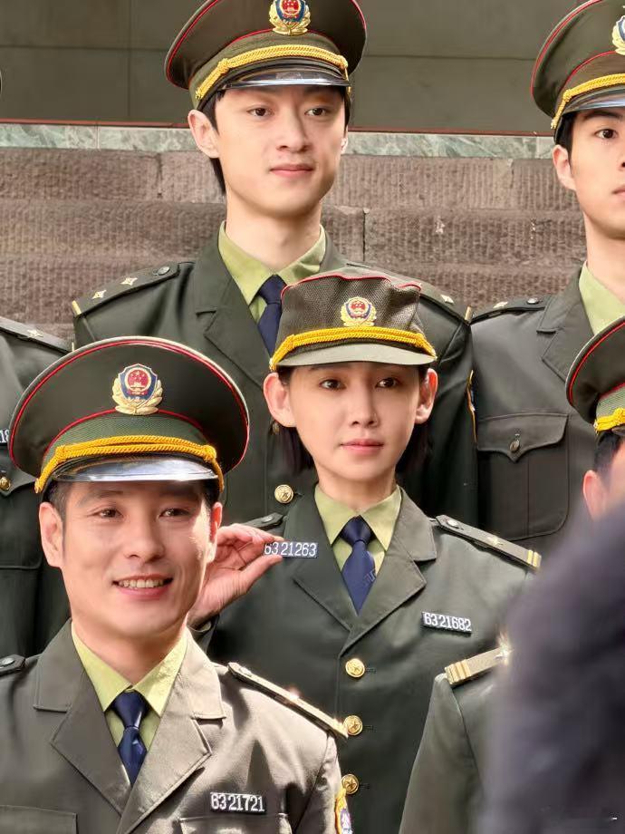李沐宸道歉 李沐宸发文挺真诚的。她演短剧能这么出圈就是因为演技够硬，《招惹》和《