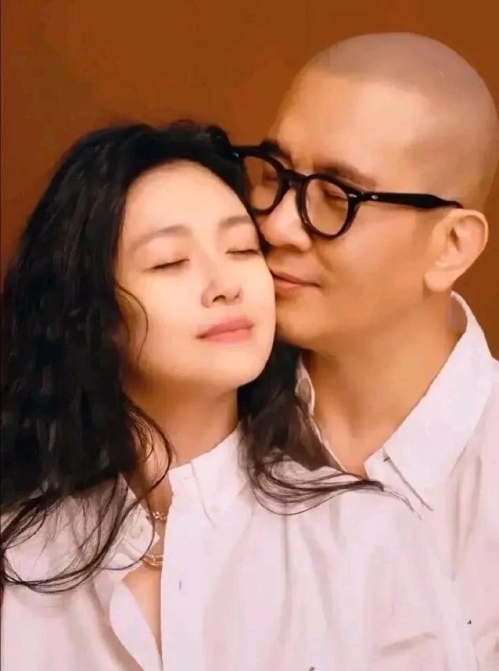 大S的审美有待提高，这种男人也能把她迷得找不着北？是因为年轻时候太帅了吗？扯吧，