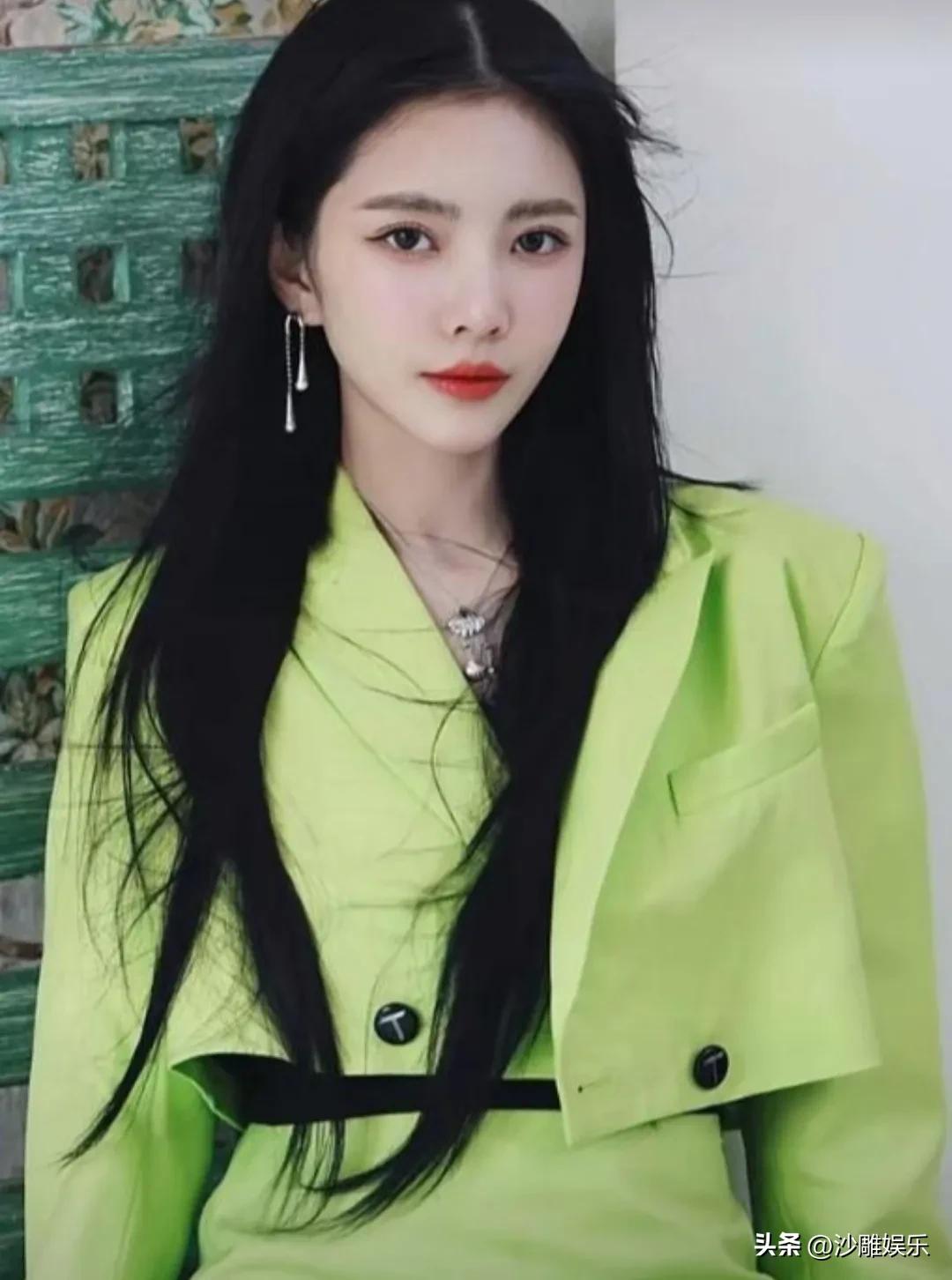 杜淳老婆，难掩愤怒！

3月27日深夜，杜淳的妻子王灿突然冲上热搜榜首，这一次不