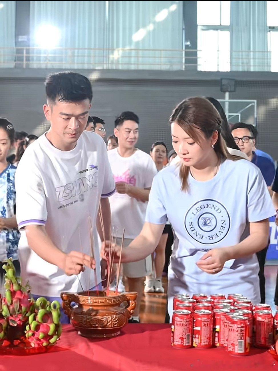 郑思维、黄雅琼、李茵晖、汤金华拍羽毛球短剧了🏸😂叫《一起挥拍，我带老爸横扫羽