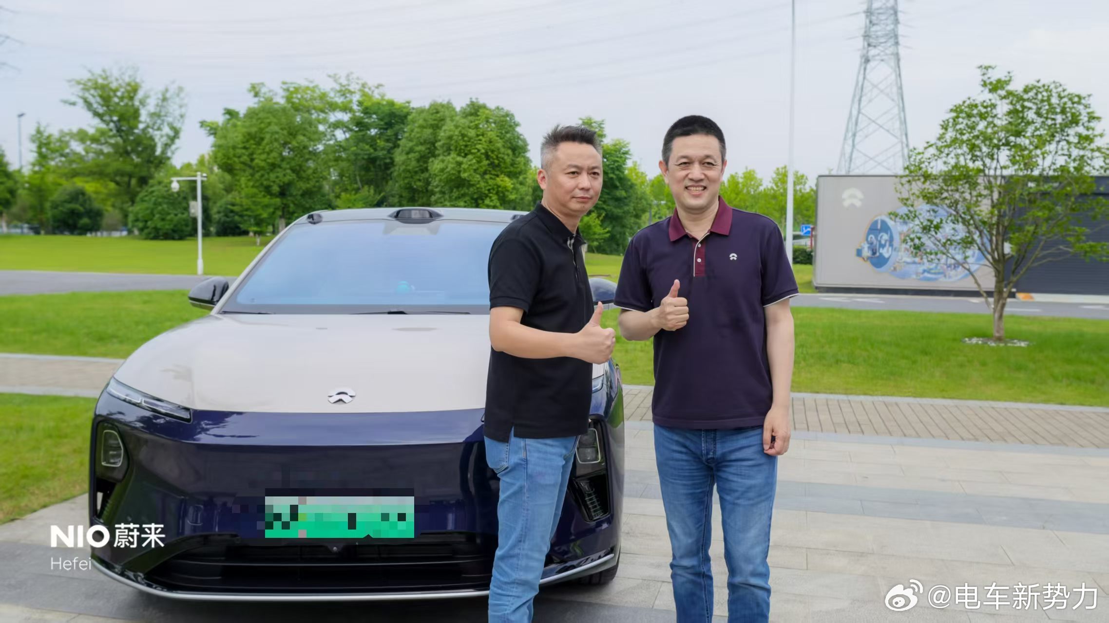 蔚来 李斌的合影极大的提升了车主的辛福感
