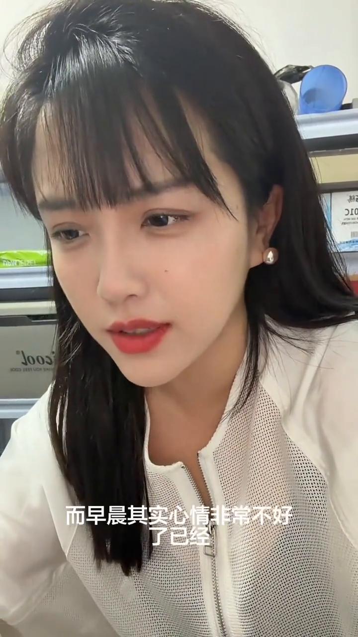 大曾老师的权威性我真的刚刚知道，我今天票全都绿，而早晨其实心情非常不好了。但是我