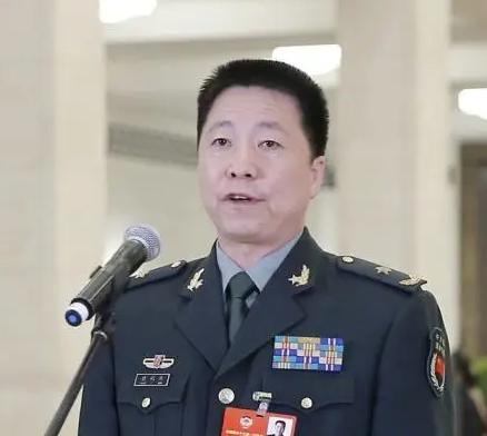 第一个飞天的杨利伟，之后为什么再也没上过太空？其实他能活着落地，已经捡回一条命，