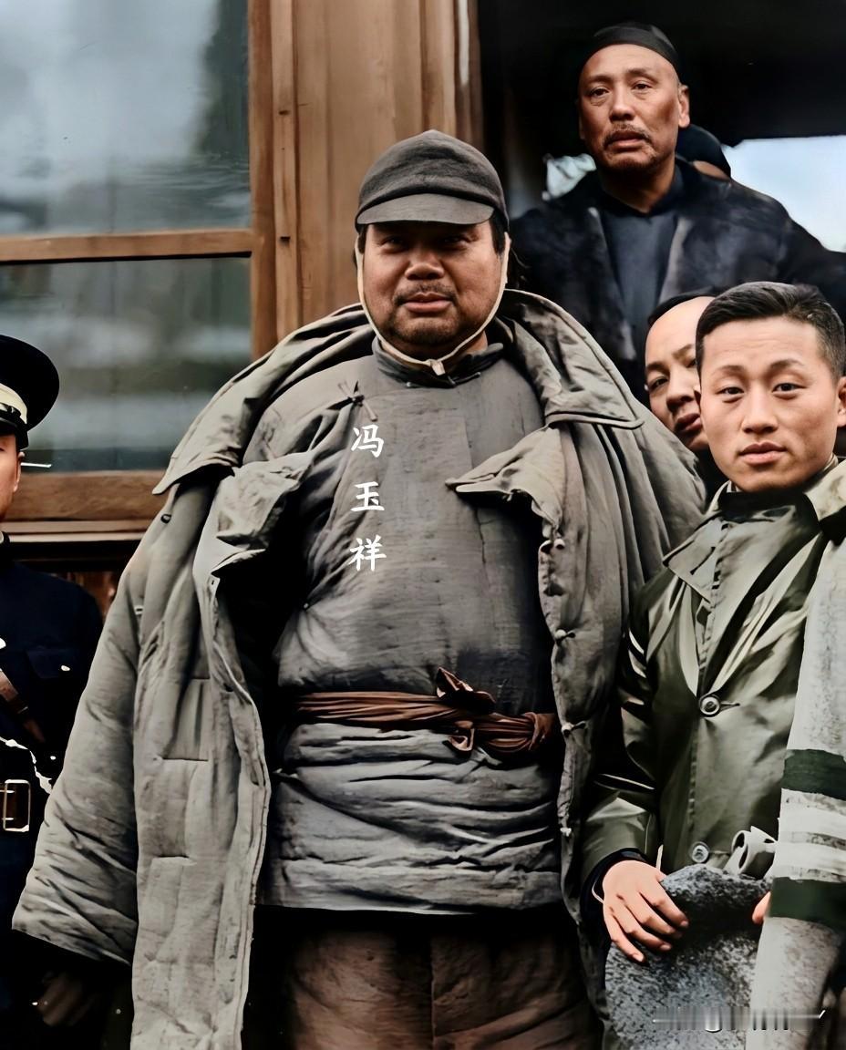 这便是真实的冯玉祥，大伙儿都好好瞧瞧！这而非演戏，也并非影视剧里的扮演者，确是冯