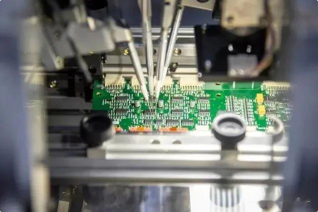 一条禁令发布！日本也没想到，对华管制的“苦果”来得这么快！

近来，我国半导体领