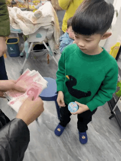 小孩哥：你不要太过分了。