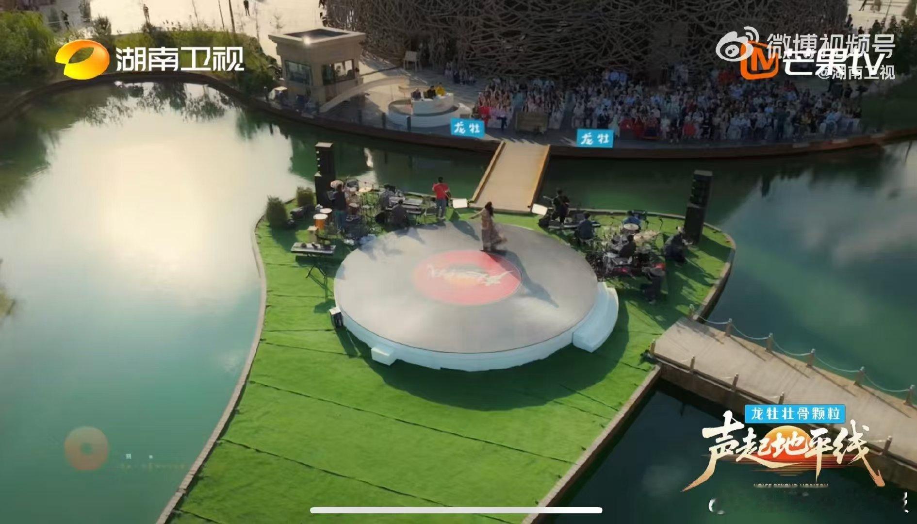 李佩玲像白米饭一样百搭声起地平线所有好歌都值得让李佩玲唱一遍，她的音色与情感表达