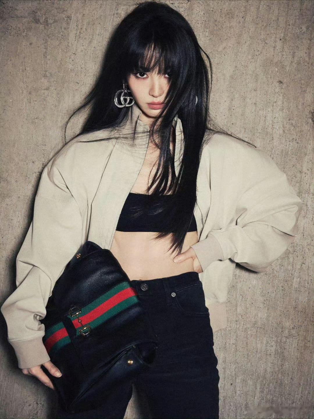 Gucci别试探了Gucci别试探了！张凌赫田曦薇的双人杂志真的很有市场，我将燥