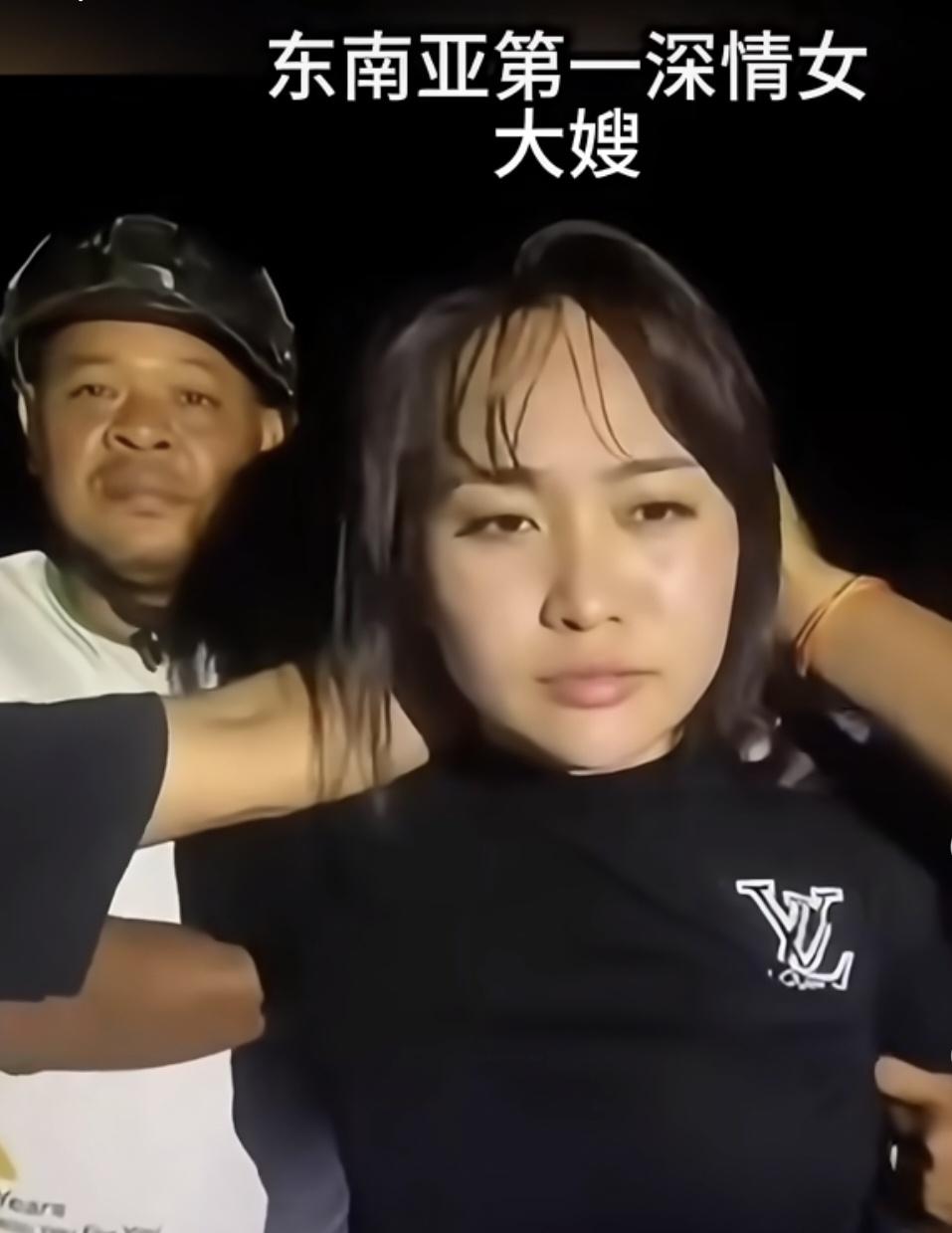 最新消息

柬埔寨官方日前对两名触摸越南女子脸蛋的记者做出了开除和处罚的决定，认