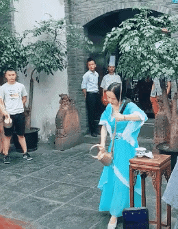 这就是今天要表演的节目……[黑线]