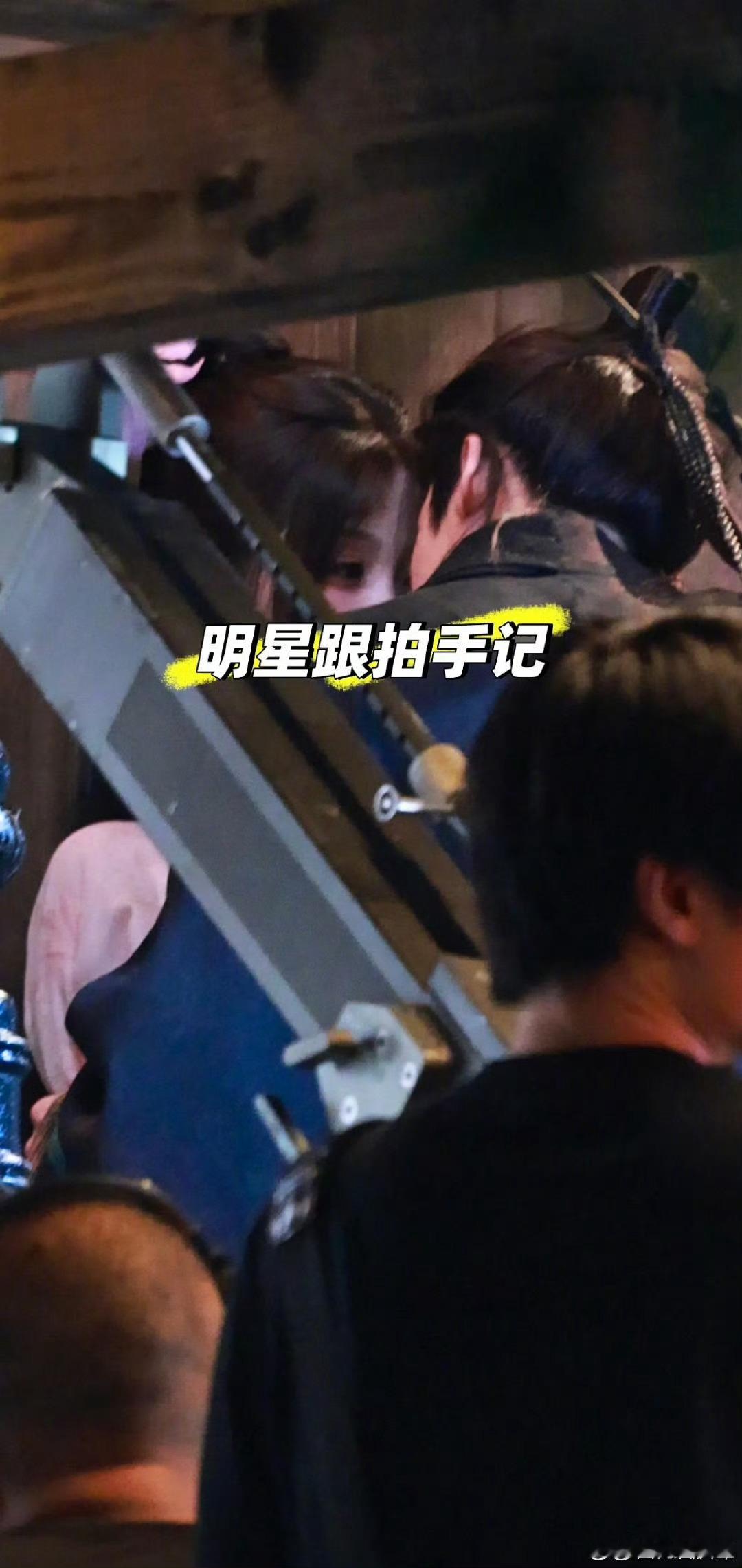侯明昊、虞书欣拥抱路透，嗑到了吗 