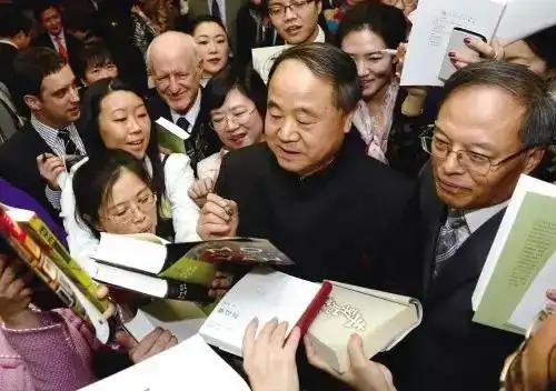 该怎么样评价莫言莫言的作品在西方国家比在国内更受欢迎，特别是在日本更是粉丝众多，