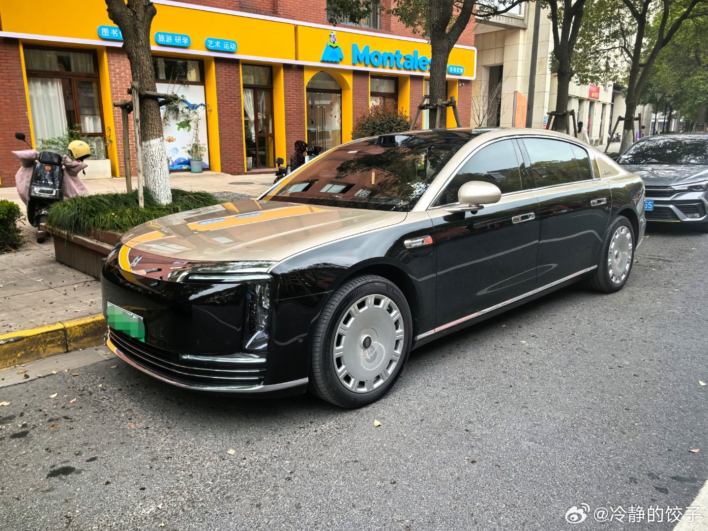 底盘工程师走心评测——尊界S800今天老师的粉丝大哥借了一辆五千公里准新尊界S8