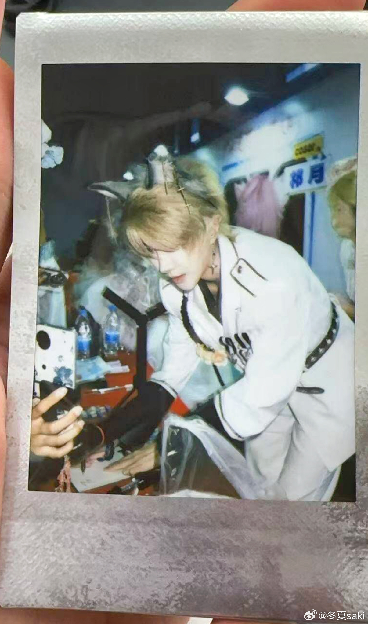 冬夏saki安柒Annie 是今天的广州 是半背头的狗狗 哈哈哈今天的飞机是晚上
