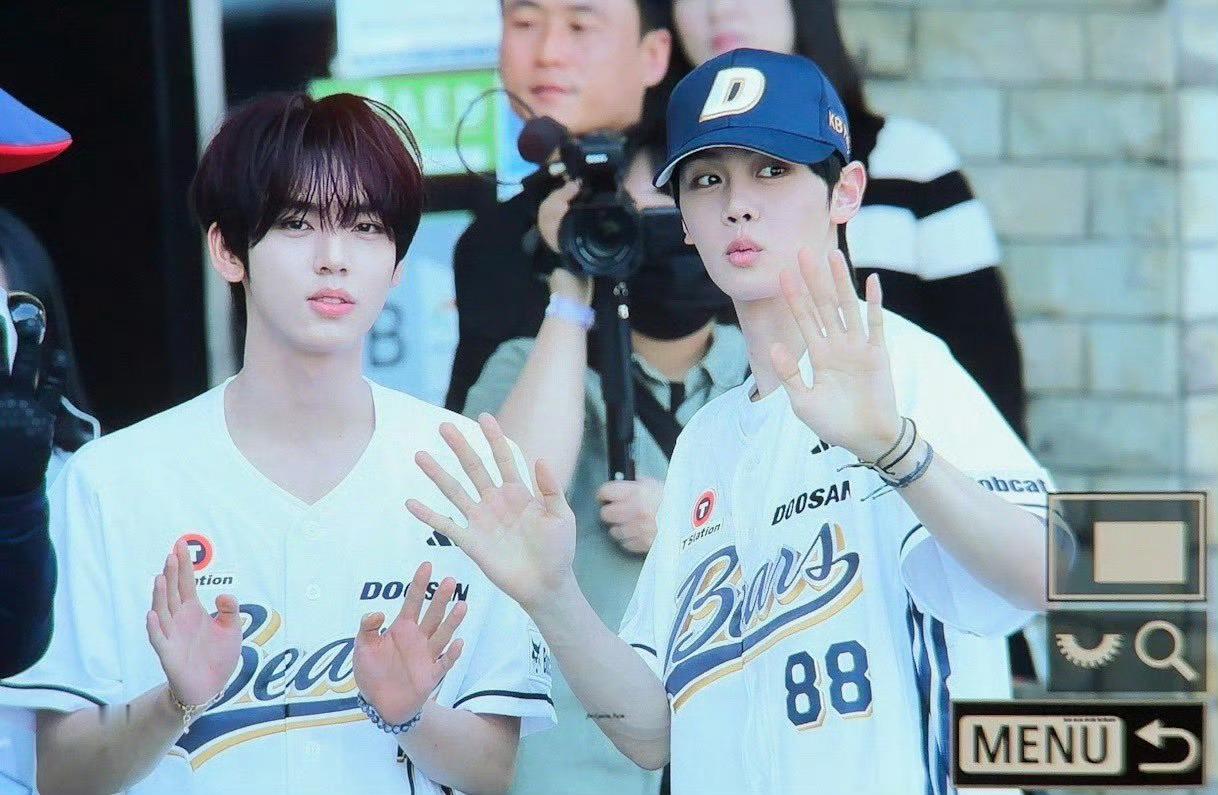 今天为韩职棒掷球韩维辰和金奎彬 ，颜值鲨疯了！！ 