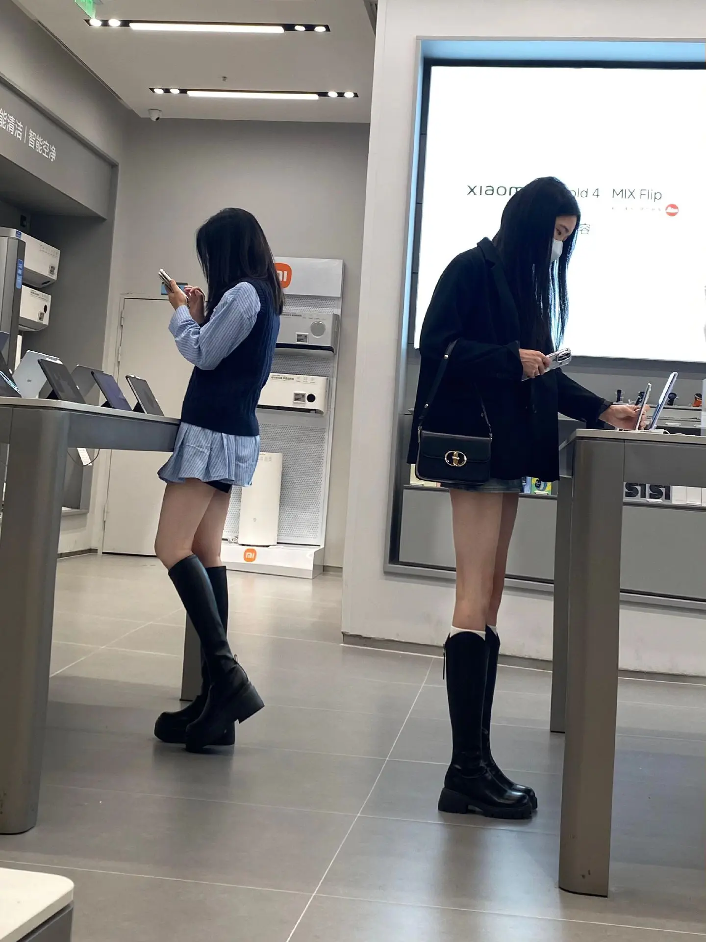 “今年很火的一句话，人生不求满分，但求满足 生命不求富贵，但求平安，不...