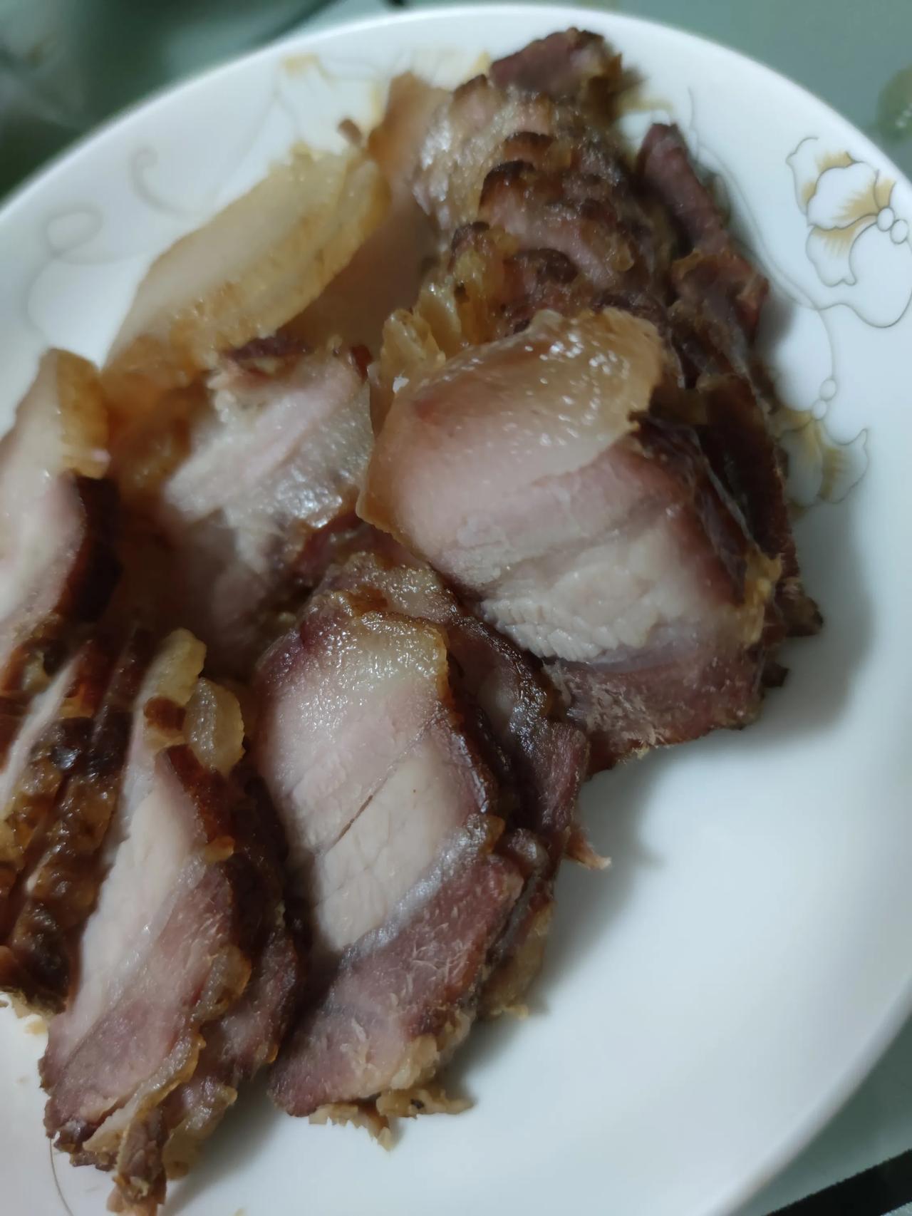 #你们一个人在家会给自己做饭吗?#自己一个人更要好好做饭，一个人在家想吃啥就做啥