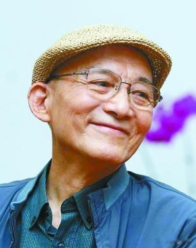 谁能想到演活济公的游本昌，九十三岁的安详离世。
在无数人的童年记忆里，总有一个穿