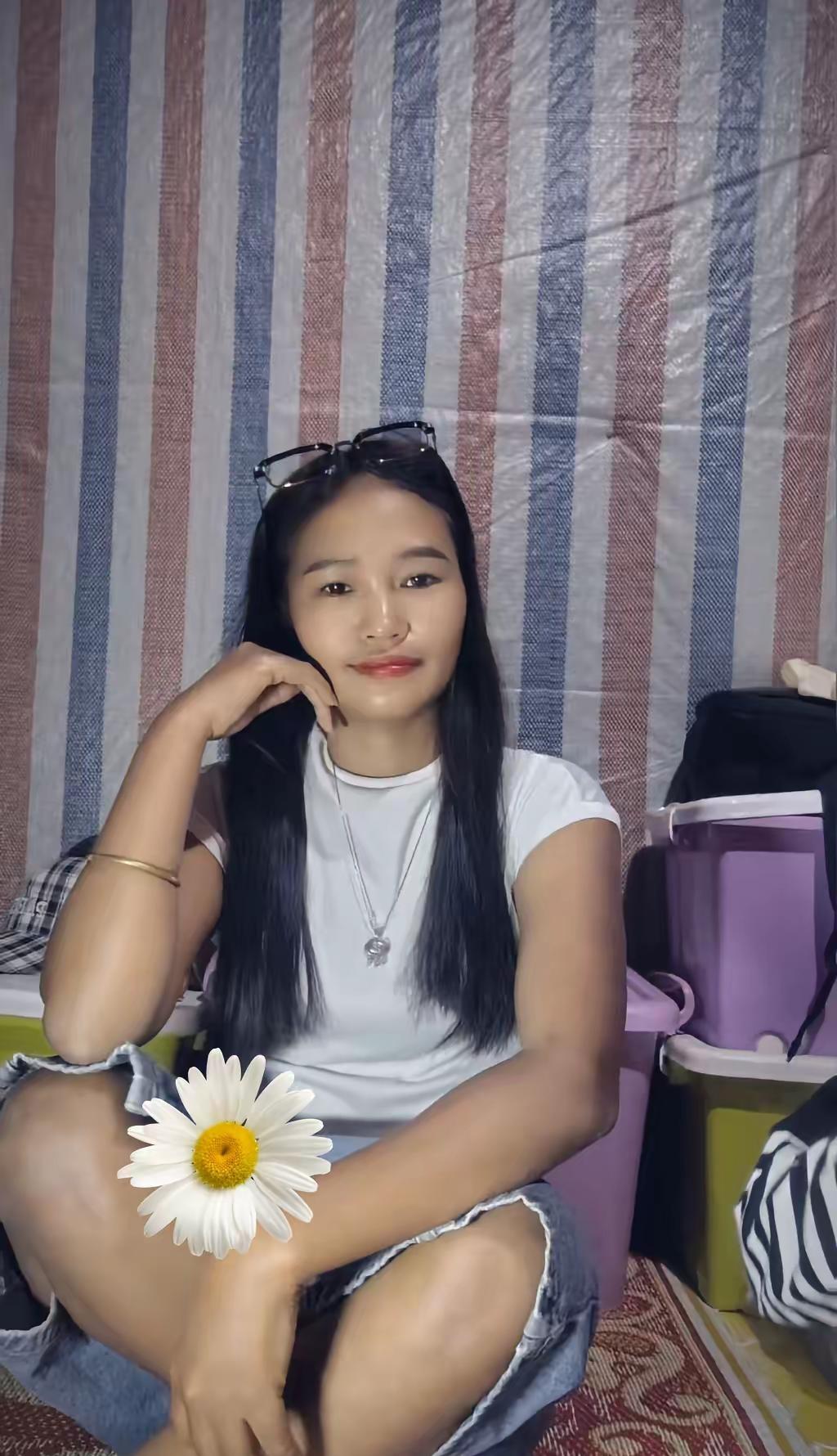 去做自己喜欢的事 远离不开心的人和事 活在当下 好好生活 好好爱自己，早安