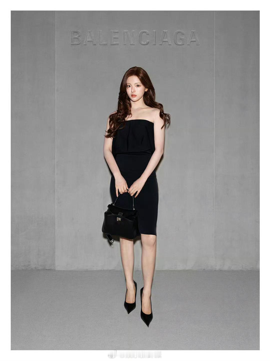 派酱安利 巴黎是杨超越家 当黑裙与巴黎风相遇，每一张都是电影级的画面！好松弛好有