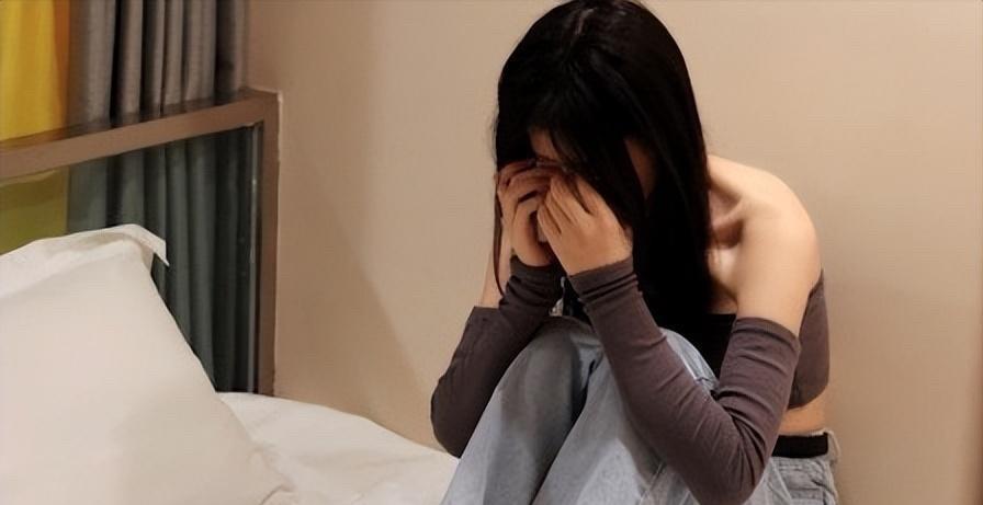 “值得警示！”广东，25岁男子邀请14岁女孩来自己家中吸“上头烟”，趁对方吸了“