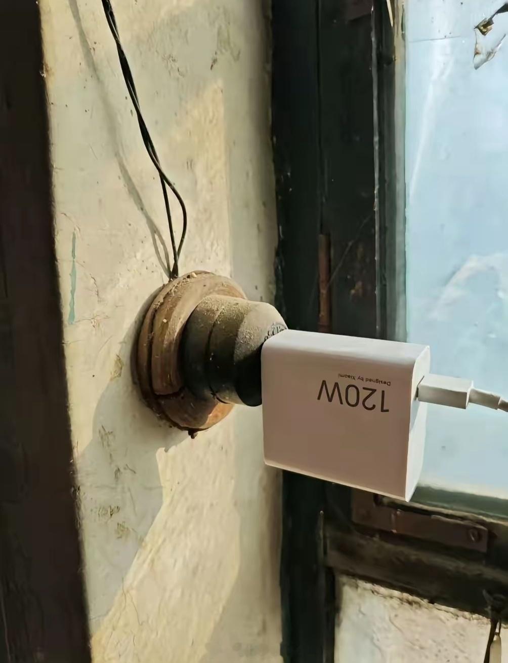 带着智能手机穿越到80年代 