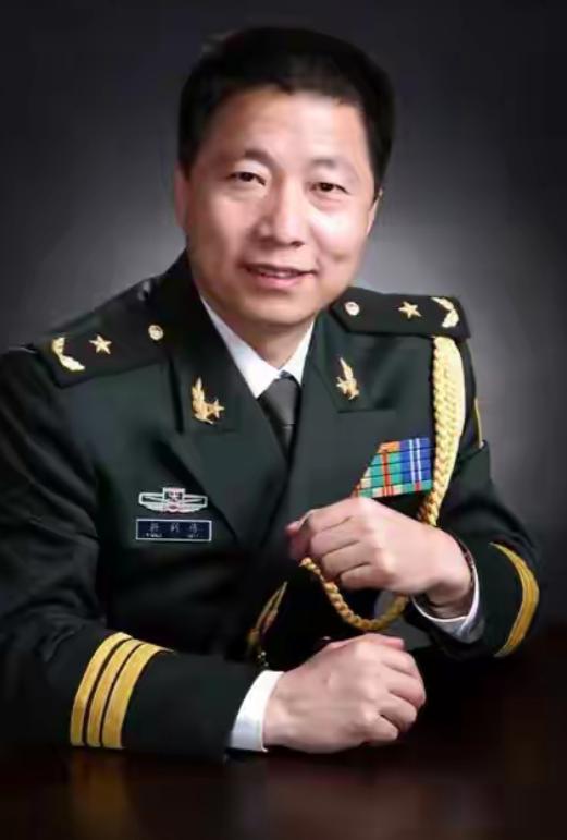 杨利伟退休待遇揭秘：没有巨额奖金，只有“终身金钟罩”!

很多人私下里总在好奇一