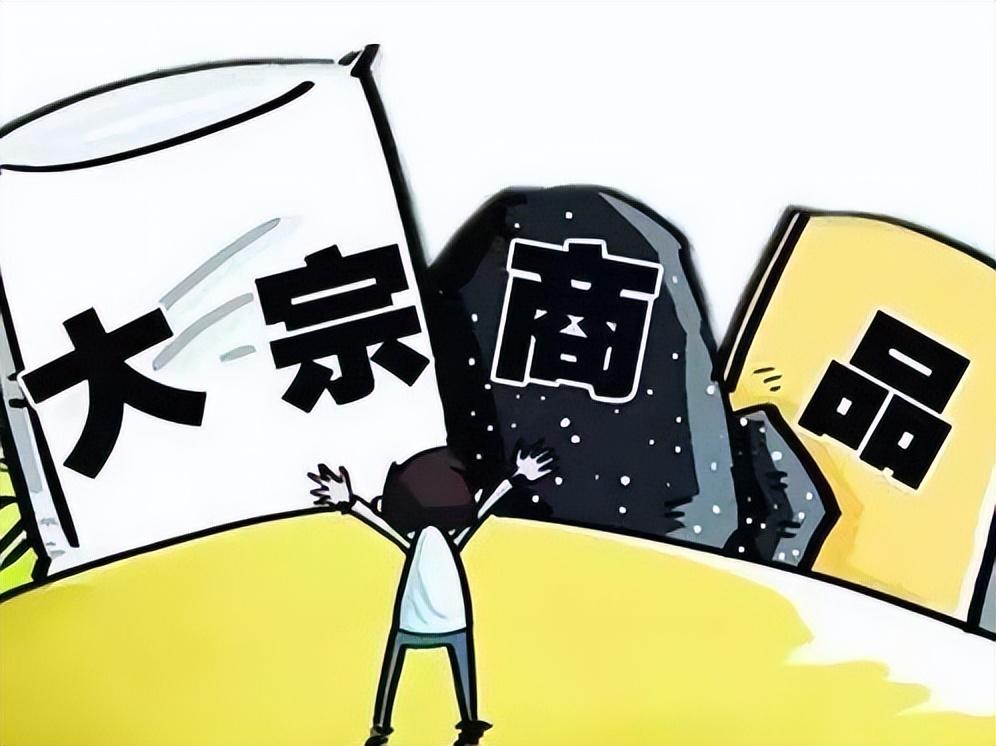 霍尔木兹海峡一出事，最先疼的不是地图上的中东，而是每个人的钱包。因为这地方一旦卡