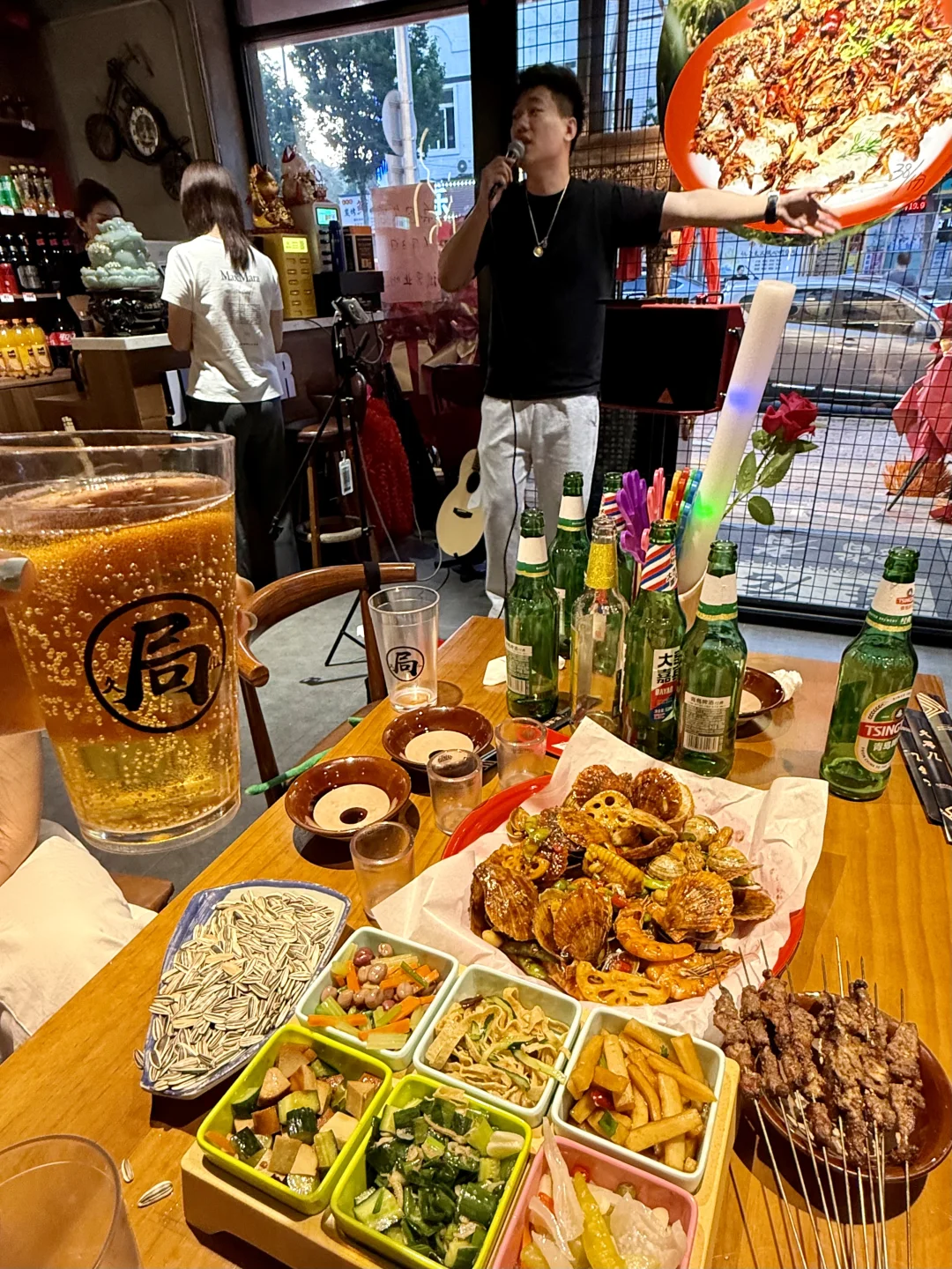 大连烧烤已经卷成这种程度了？！羊肉串1r