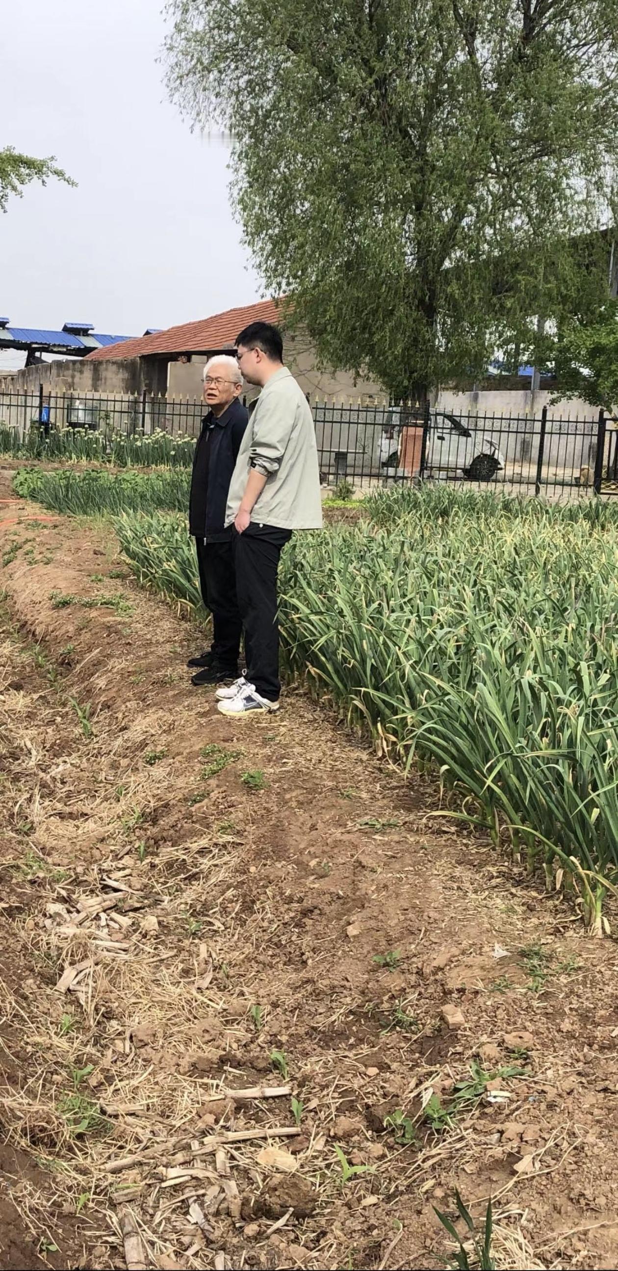 2025年4月11日，山东省农业农村厅厅级领导考察弘毅生态农场，平邑县农业农村局