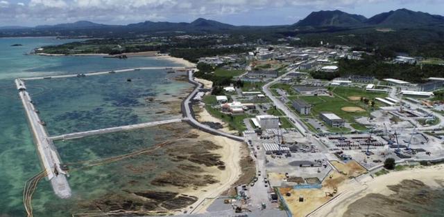 日本国土狭小、人口密集，自明治维新以来便持续向海洋要土地。中国同样因发展需求，在