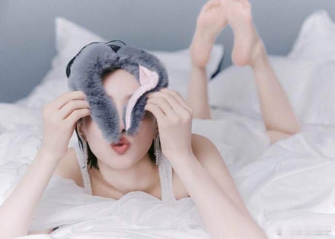 宋茜39岁了宋茜39岁状态 没想到宋茜39岁了，状态真好啊！！宋茜生日九宫格