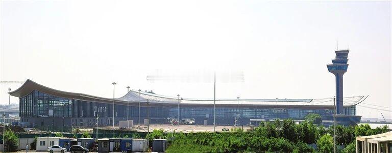太原机场三期改扩建工程又有新进展  5月27日，太原武宿国际机场三期改扩建工程在