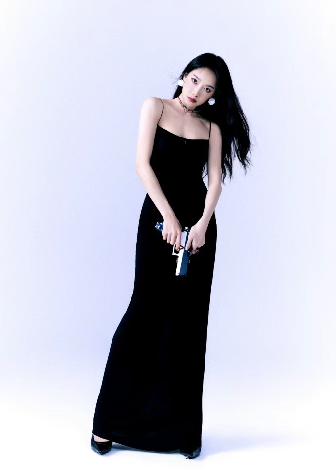 宋茜黑裙美艳特工 宋茜修身黑裙好美，姐姐冲我开枪（求求了） ​ ​​​