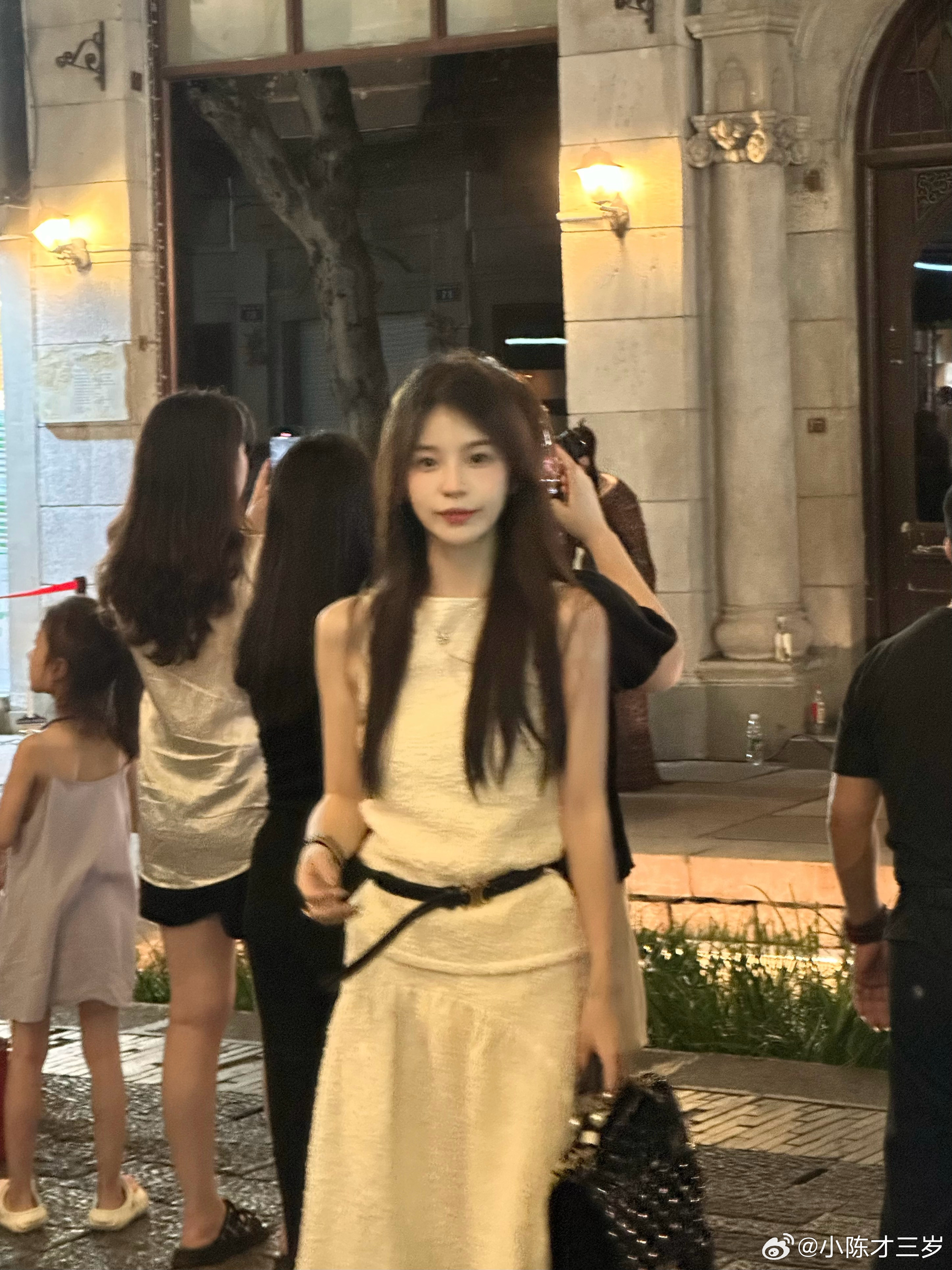 温饱无忧就是幸事  无病无灾就是福泽 