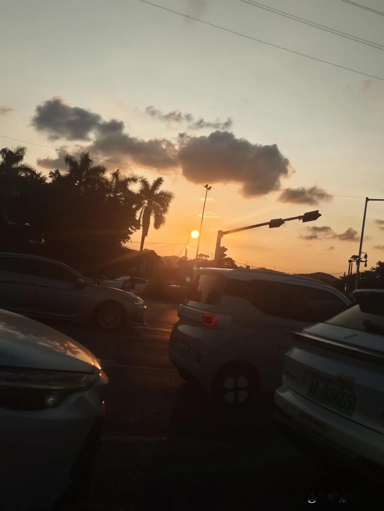 我把这个大灯泡拍成了太阳，你能吗？