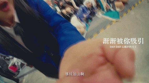 二次元不语只是一味点赞  二次元的魅力，无需多言，只需一键点赞，便能体会到那份独